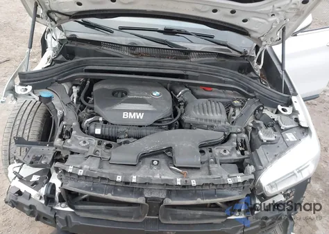 2017 BMW X1 xDrive28I z USA, uszkodzony, nr VIN WBXHT3C31H5F81871